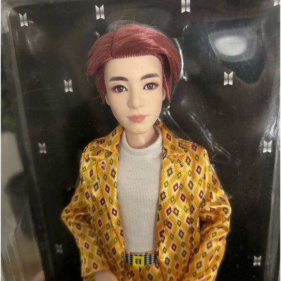 BTS doll - Picture 2 of 3